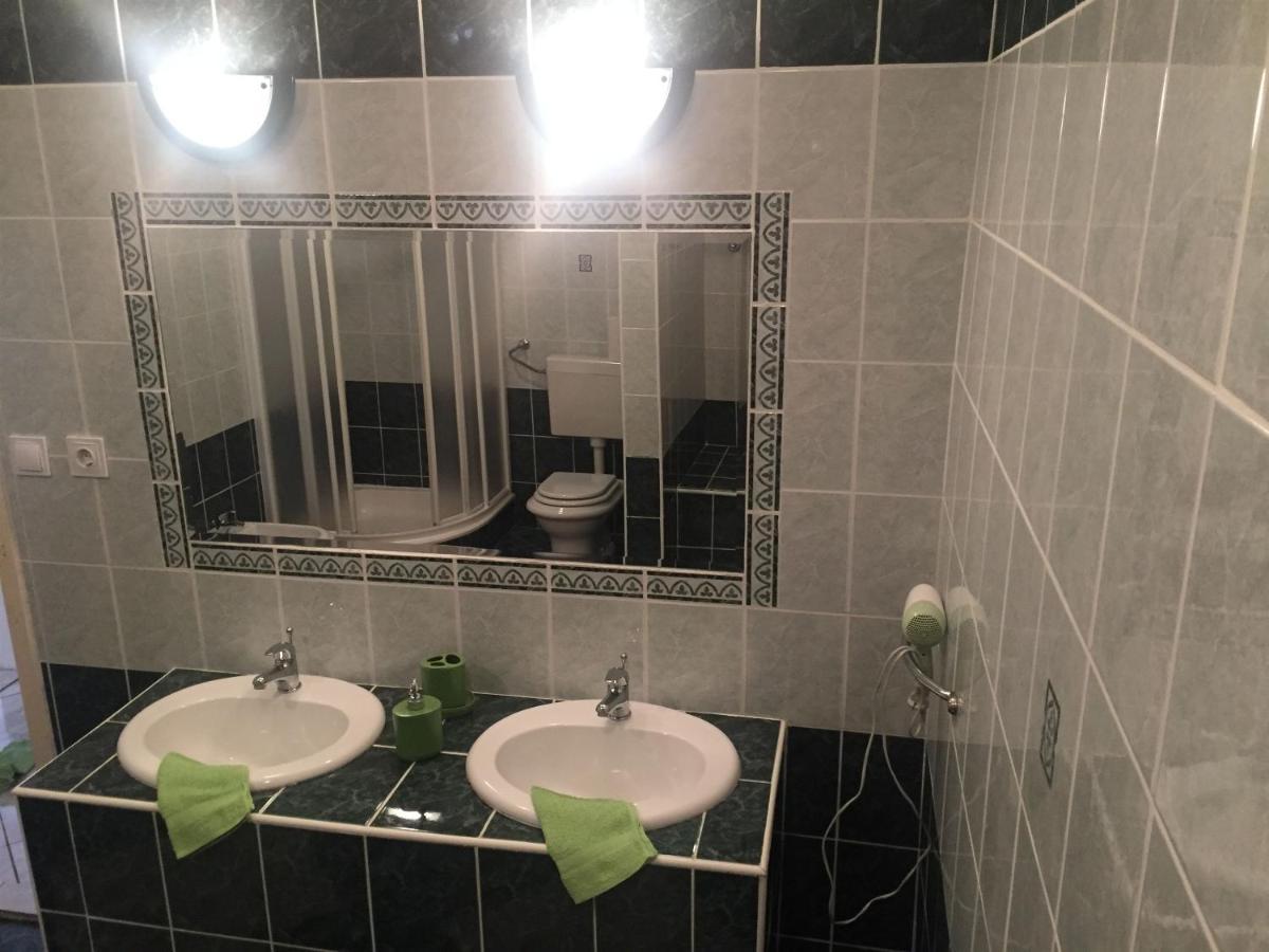 Apartments Tamara Orebić Extérieur photo